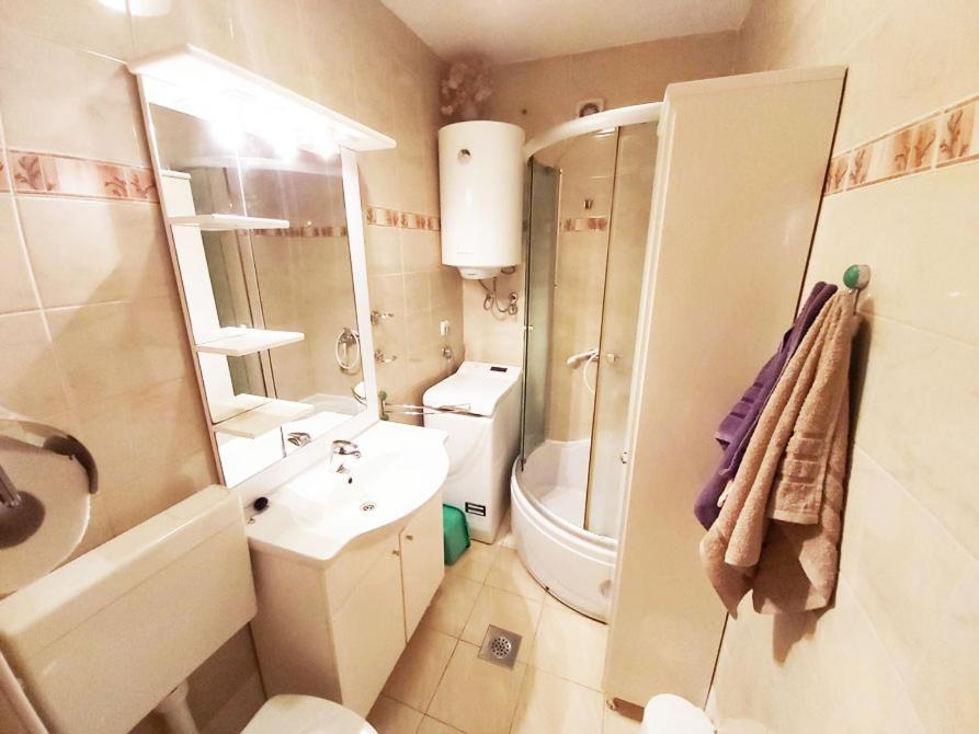 Apartments Carmen Vinišće Zewnętrze zdjęcie